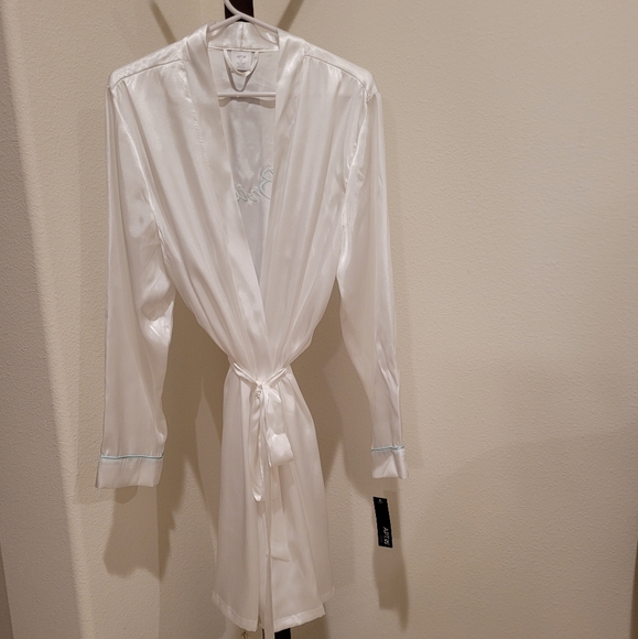Embroidered "Bride" robe, size XL, NEW - Picture 6 of 10